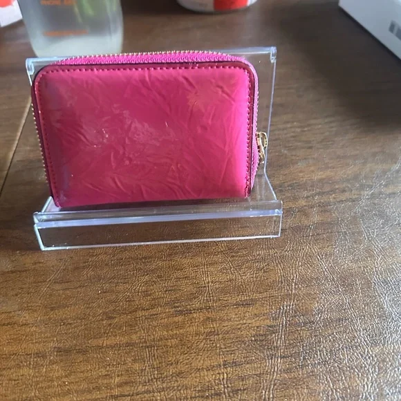 Victoria's Secret Small Zip Hot Pink Patent Leather Wallet Women’s - Picture 2 of 8